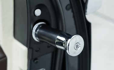 Rolls-Royce Ghost V12 38