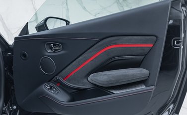 Aston Martin Vantage F1 EDITION 26
