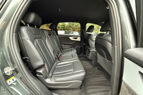 Audi Q7 TDI QUATTRO S LINE MHEV - ONE LADY OWNER  33
