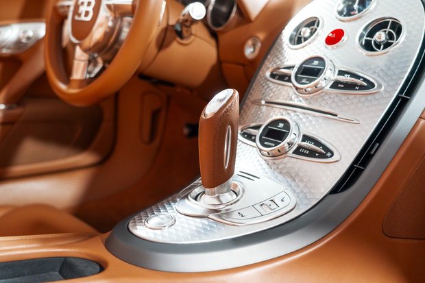 Bugatti Veyron GRAND SPORT. FRESH SERVICE. EX BUGATTI DISPLAY CAR. OUTSTANDING PROVENANCE 4