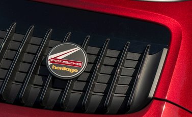 Porsche 911 (992) Targa 4S Heritage Design Edition 33