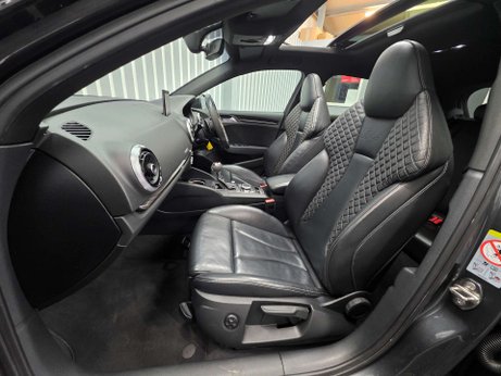 Audi RS3 2.5 TFSI Audi Sport Edition Sportback 5dr Petrol S Tronic quattro Euro 6 (s 5