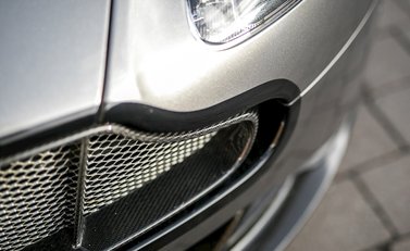 Aston Martin V12 Vantage S 28