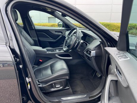 Jaguar F-Pace 2.0 D180 Chequered Flag Auto AWD Euro 6 (s/s) 5dr 62