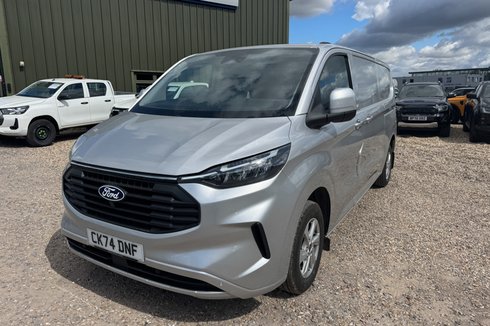 Ford Transit Custom LWB L2H1 Low Roof Limited 300 Air Con Alloys Cam Sensors EURO 6