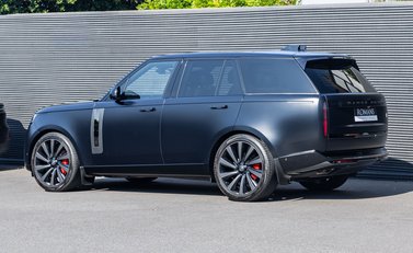 Land Rover Range Rover P530 SV 2
