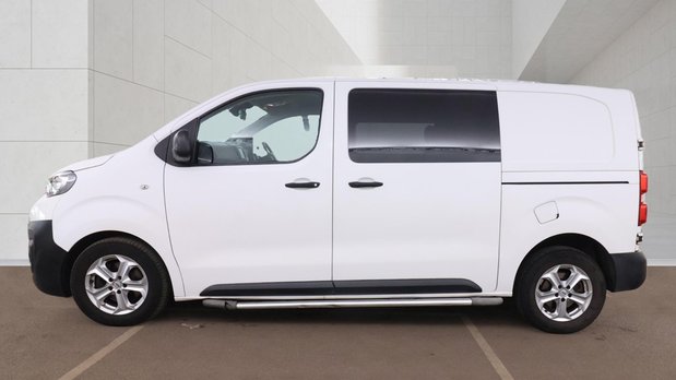 Peugeot Expert Crew Cab MWB L2H1 Low Roof Professional 3100 Air Con Alloys Sensors EURO 6 7