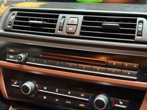 BMW 5 Series 2.0 520d Luxury Touring 5dr Diesel Auto Euro 6 (s/s) (190 ps) 41