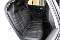 Mercedes-Benz GLA Class GLA 180 URBAN EDITION 32