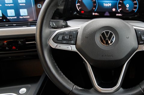 Volkswagen Golf LIFE TSI 18