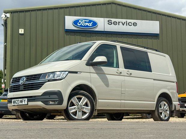 Volkswagen Transporter Crew Cab SWB L1H1 T32 Tdi Kombi Highline Air SELECT 2