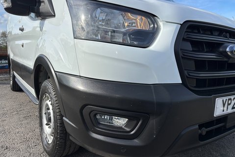 Ford Transit 310 L2 H2 Leader with Air Con / Sat Nav / Heated Seats 24