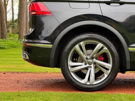 Volkswagen Tiguan 1.5 TSI R-Line Edition DSG Euro 6 (s/s) 5dr 24
