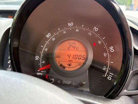 Toyota Aygo 1.0 Aygo X-Play TSS VVT-i 5dr 48
