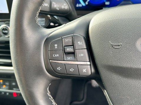 Ford Fiesta TITANIUM X MHEV 25