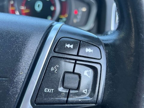 Volvo S60 2.4 S60 SE Luxury Nav D5 Auto 4dr 15