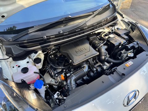 Hyundai i10 MPI PREMIUM 23