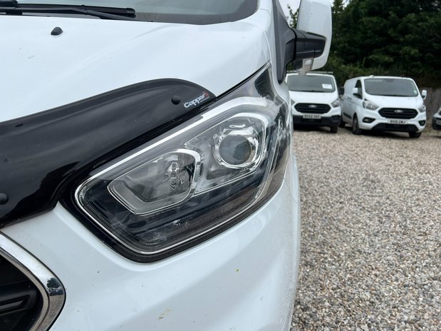 Ford Transit Custom LWB L2H1 Low Roof Limited 300 Air Con Ply Lined Sensors EURO 6 NO VAT 22