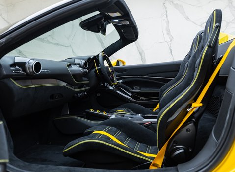 Ferrari F8 SPIDER 20