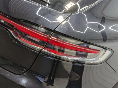 Porsche Macan 2.0 Macan Semi-Auto 4WD 5dr 43