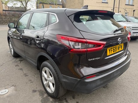 Nissan Qashqai DIG-T ACENTA PREMIUM 6