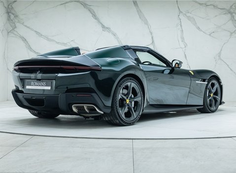 Ferrari 12Cilindri SPIDER 5