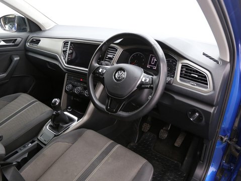 Volkswagen T-Roc 1.0 TSI Design Euro 6 (s/s) 5dr 21