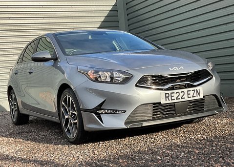 Kia Ceed 1.5 T-GDI '3' ISG 12