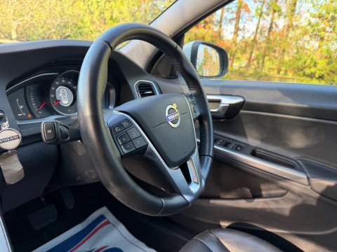 Volvo V60 2.0 T4 SE Nav Auto Euro 6 (s/s) 5dr 5