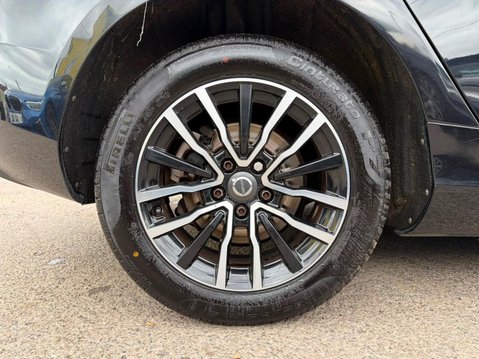Volvo V40 2.0 T2 Momentum Edition Euro 6 (s/s) 5dr 37