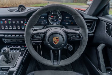 Porsche 911 Carrera GTS Manual 13
