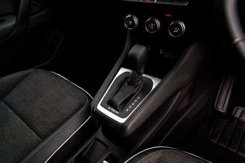 Renault Captur TECHNO E-TECH 35
