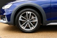Audi A4 2.0 A4 A-road Sport 45 TFSI Quattro Semi-Auto 4WD 5dr 9