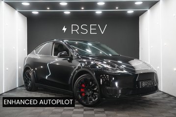 Tesla Model Y LONG RANGE AWD Enhanced Autopilot Navigate on Autosteer Autopark 20"Alloys 