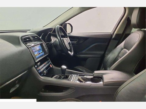 Jaguar F-Pace 2.0 D180 Prestige AWD Euro 6 (s/s) 5dr 3