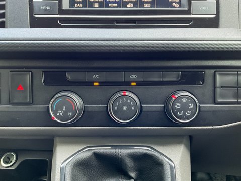 Volkswagen Transporter T30 TDI P/V STARTLINE 16