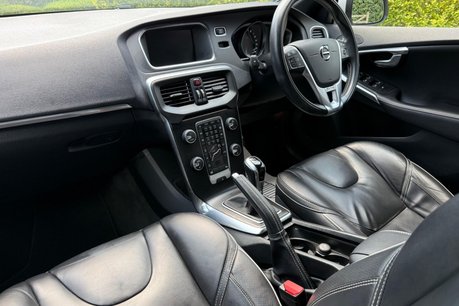 Volvo V40 T3 R-DESIGN EDITION 22