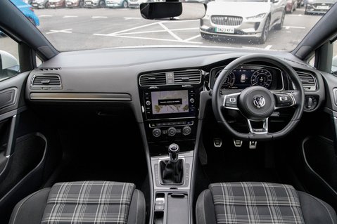 Volkswagen Golf GTD TDI 3