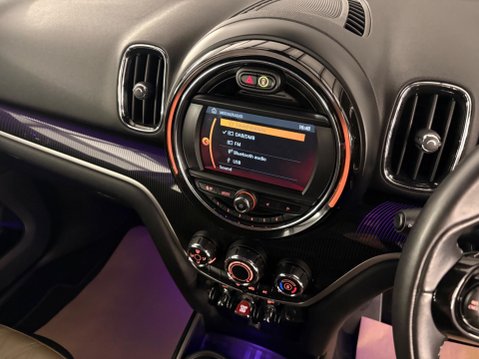 Mini Countryman 1.5 Cooper Exclusive Steptronic Euro 6 (s/s) 5dr 17