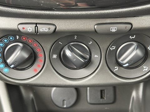 Vauxhall Corsa 1.4 Griffin 5dr 27