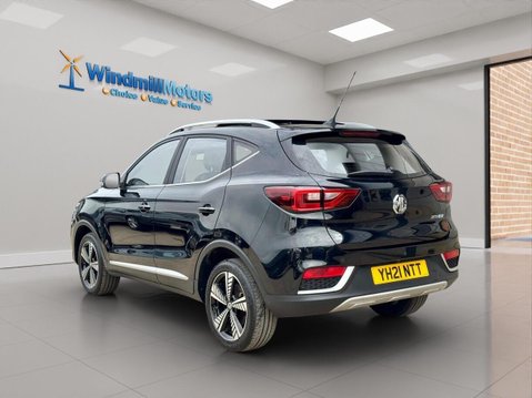 MG ZS 44.5kWh Exclusive Auto 5dr 9