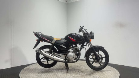 Yamaha YBR 125 2012 ONLY 14K PROJECT BIKE LEARNER SPARES OR REPAIR 125CC 1