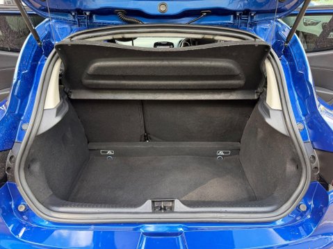Renault Clio 0.9 TCe Dynamique S Nav Hatchback 5dr Petrol Manual Euro 6 (s/s) (90 ps) 15