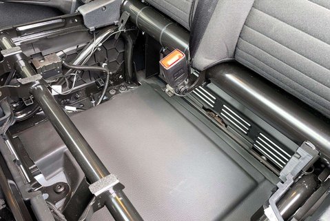 Ford Transit Custom 300 L2 170 ps Limited Panel Van - Power Invertor 16