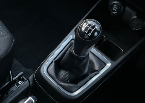 Suzuki Swift SZ5 DUALJET MHEV 24