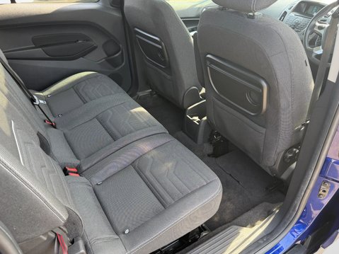 Ford Tourneo Connect 1.5 TDCi 120 Titanium 5dr 34