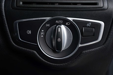 Mercedes-Benz GLC 2.0 GLC300d AMG Line (Premium Plus) SUV 5dr Diesel G-Tronic+ 4MATIC Euro 6 24