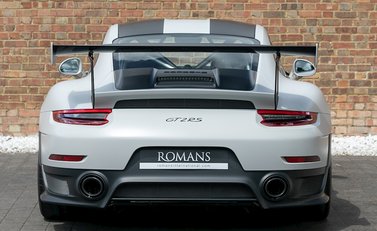 Porsche 911 (991) GT2 RS 5
