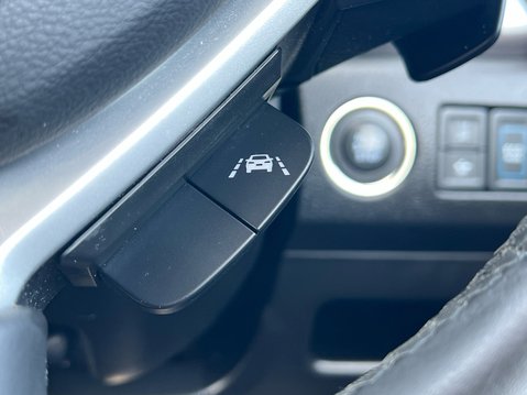 Suzuki Vitara SZ-T MHEV 34