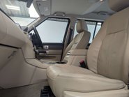 Land Rover Discovery 3.0 Discovery SE Tech SDV6 Auto 4WD 5dr 39